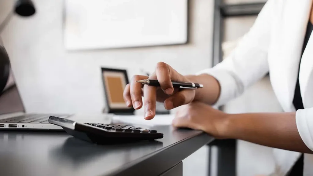 Salary to Hourly Calculator 2026 — Instant Pay Converter Salary calculator Convert salary to hourly